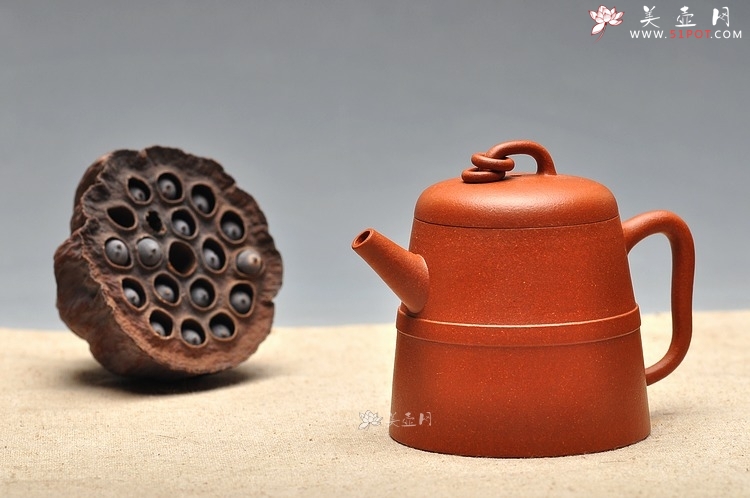 紫砂壶图片：作品 古朴典雅  全手花樽 - 美壶网
