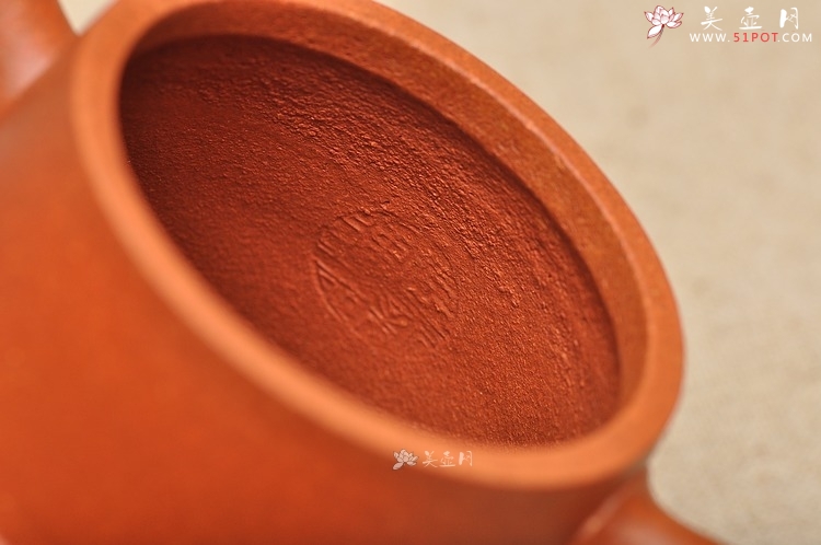 紫砂壶图片：作品 古朴典雅  全手花樽 - 美壶网