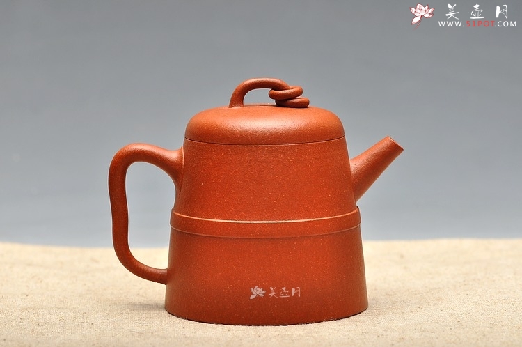 紫砂壶图片：作品 古朴典雅  全手花樽 - 美壶网