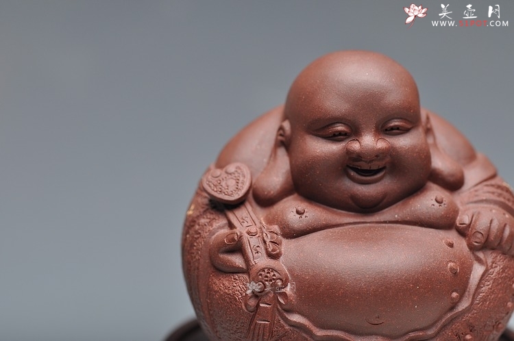 紫砂壶图片：精工如意佛和他的快乐小猪 - 美壶网