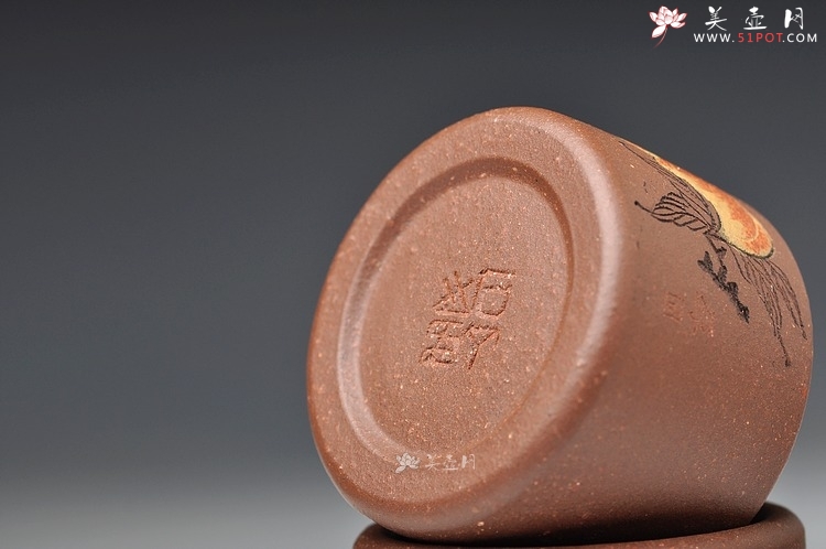 紫砂壶图片：降坡泥 玉扳指福寿杯 60cc 淡泊明志 - 美壶网