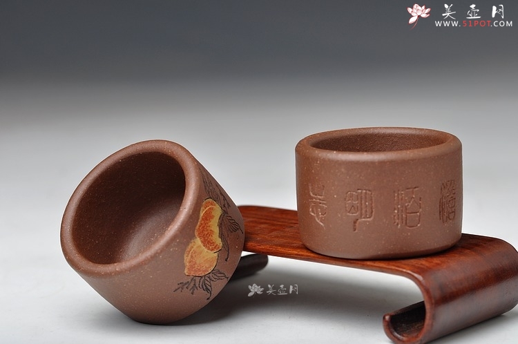 紫砂壶图片：降坡泥 玉扳指福寿杯 60cc 淡泊明志 - 美壶网