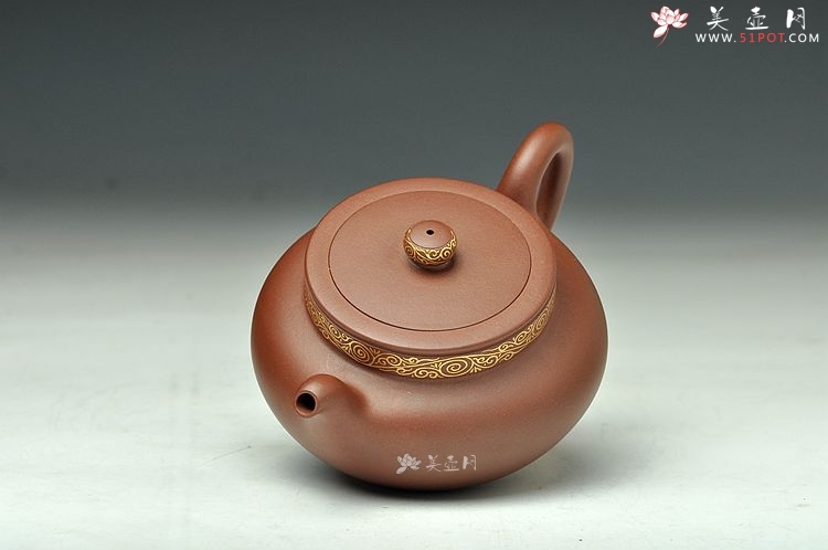 紫砂壶图片：曲峰作品 典雅大气 全手雍和 宫廷风格 - 美壶网