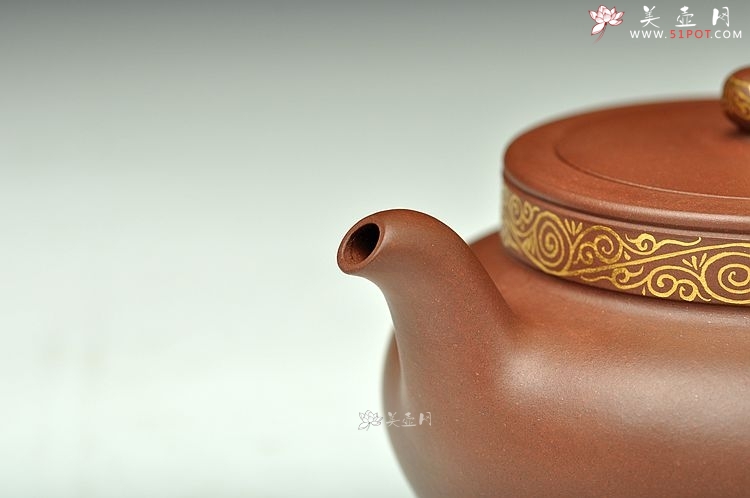 紫砂壶图片：曲峰作品 典雅大气 全手雍和 宫廷风格 - 美壶网