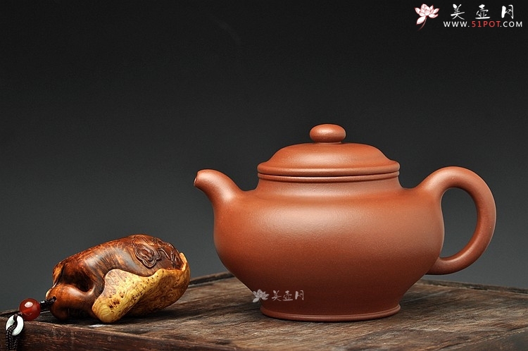 紫砂壶图片：十足 厚重大掇只 多自品 全手工刹凹 - 美壶网