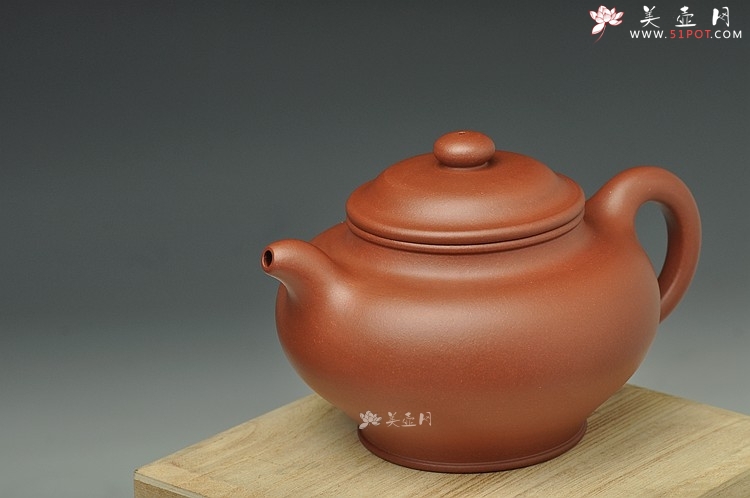 紫砂壶图片：十足 厚重大掇只 多自品 全手工刹凹 - 美壶网