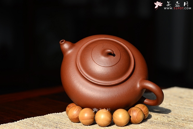 紫砂壶图片：张悦设计 全手福禄 敦厚可人品底槽青~ 寓意吉祥 - 美壶网