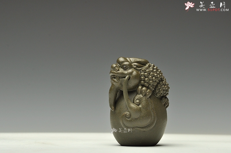 紫砂壶图片：做工精致 神态细腻~ 如意绿龙 - 美壶网