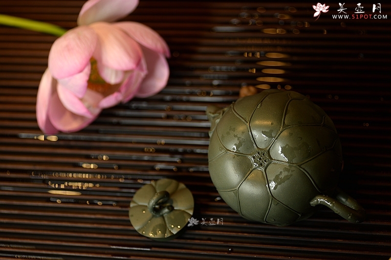 紫砂壶图片：习习清风 莲莲动情o(∩_∩)o  荷叶清风 孙伟强张新亚新品 夏雨荷 - 美壶网