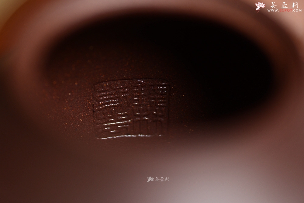 紫砂壶图片：钱琴芳全手 挺拔俊秀 韵味 汉风 作品 - 美壶网