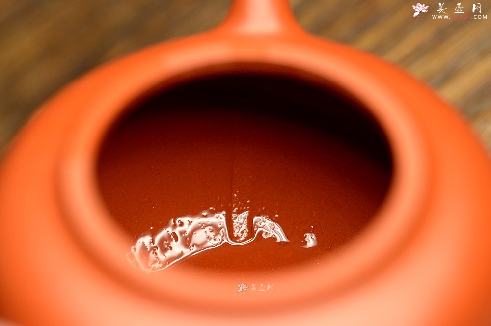 紫砂壶图片：朱泥 娇艳迷人 全手朱泥茄段 实用 - 美壶网