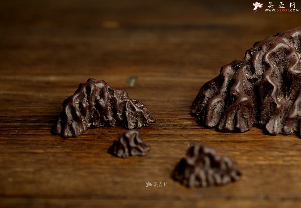 紫砂壶图片：施奇华全手摆设假山 山浪峰涛 层层叠叠  - 美壶网