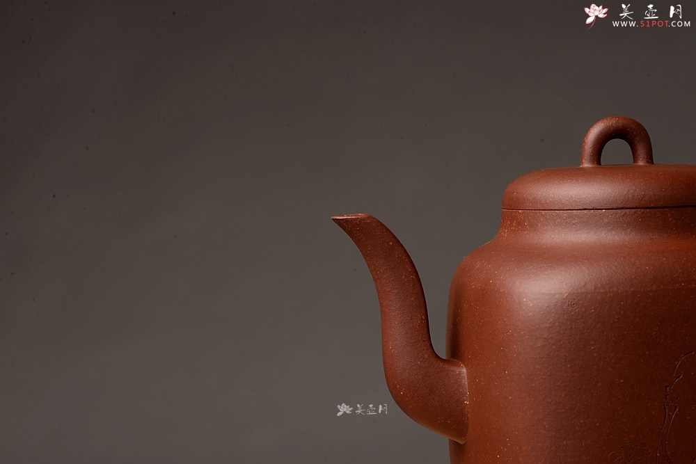 紫砂壶图片：于洪跃全手新品 方圆结合 挺拔劲美 柔与刚  印方 - 美壶网