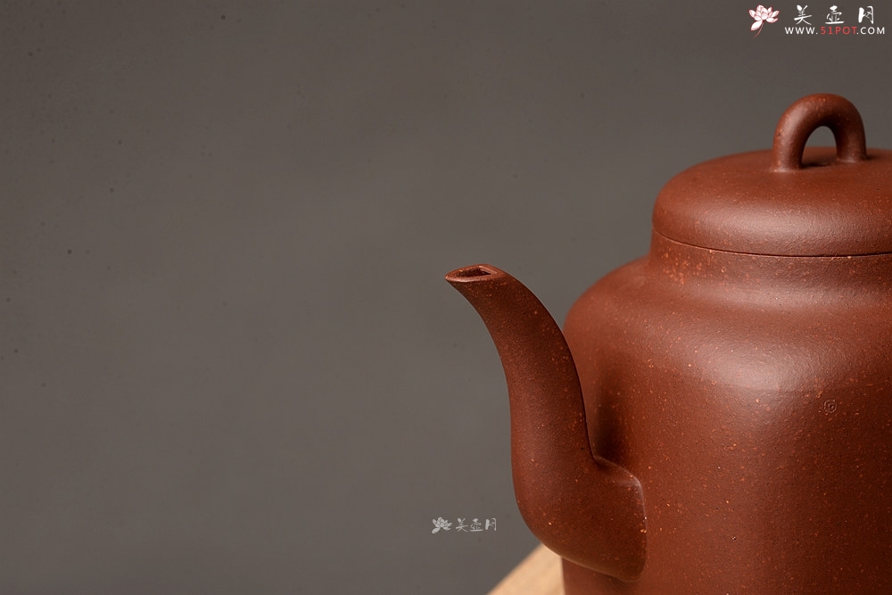 紫砂壶图片：于洪跃全手新品 方圆结合 挺拔劲美 柔与刚  印方 - 美壶网