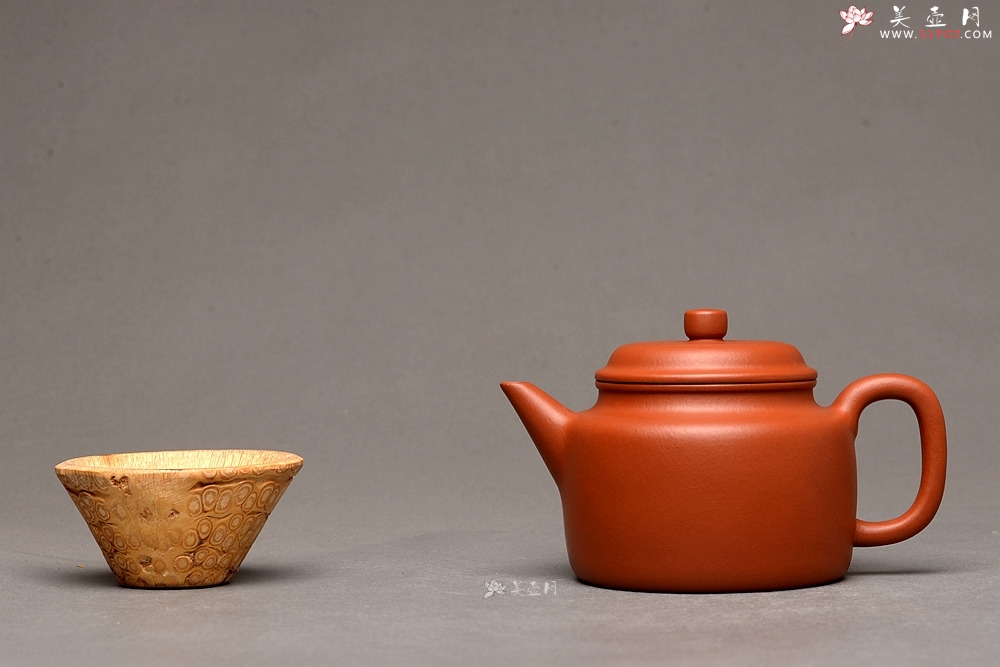 紫砂壶图片：徐亚春作品 实用 朱泥 德中 一把 - 美壶网