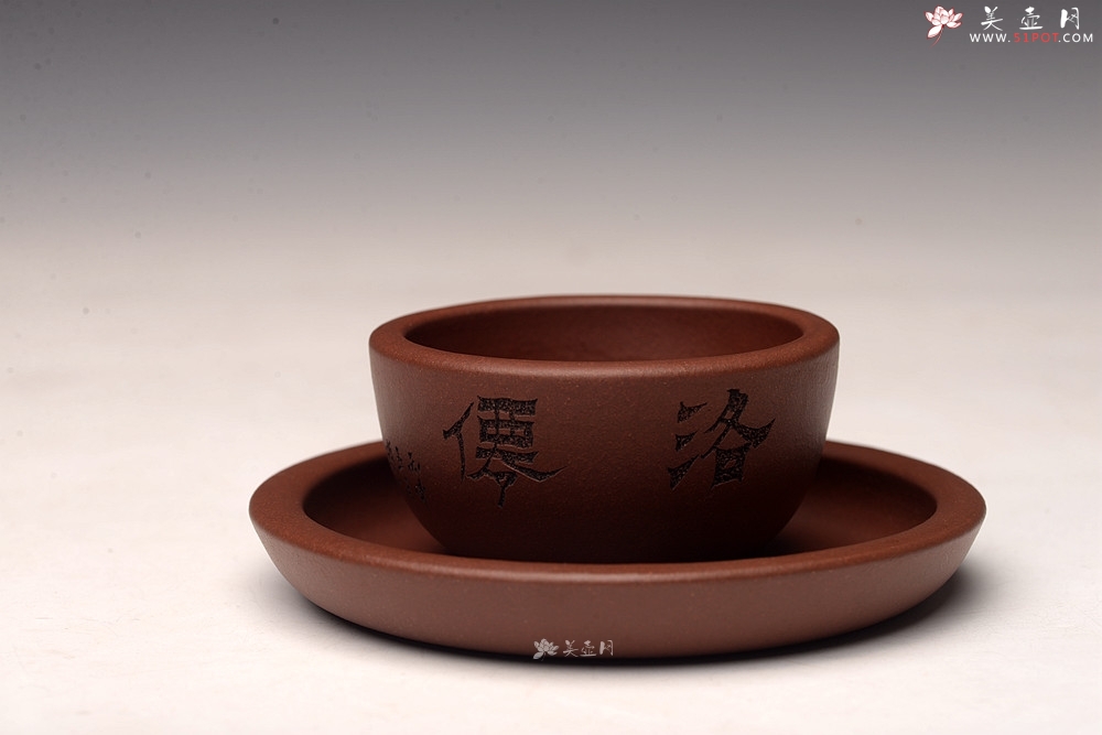 紫砂壶图片：紫砂杯 用料做工考究 游心堂主人精刻 送礼自用均佳 仅6套 - 美壶网