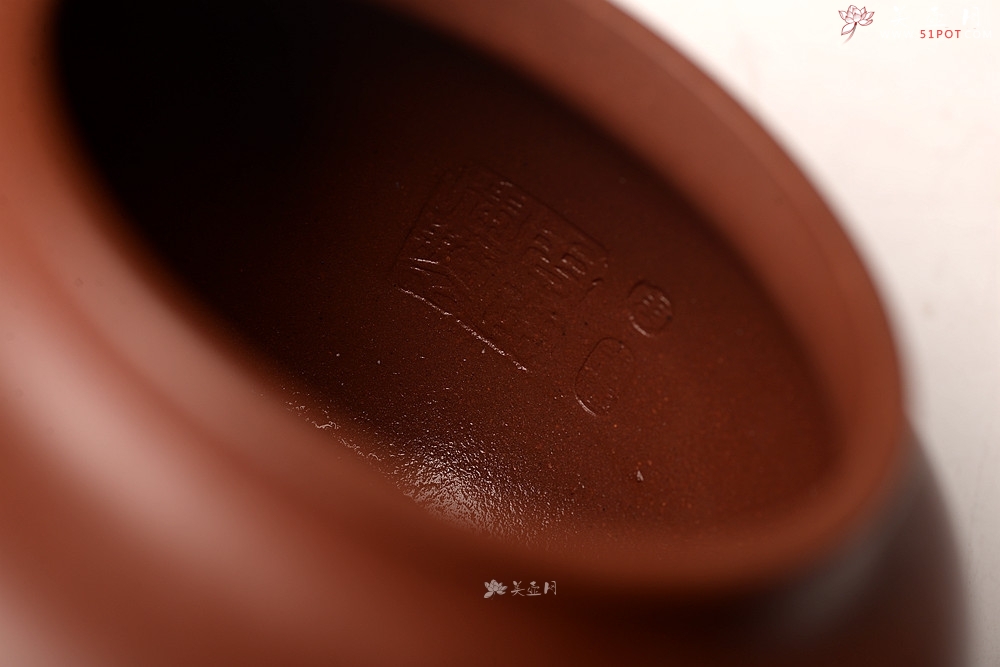 紫砂壶图片：周路健全手 传统实用 做工精致 高旭峰款大扁掇只 雄厚大气 - 美壶网
