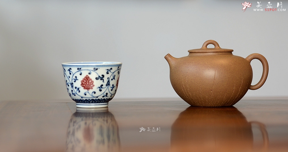 紫砂壶图片：储亚全手 饱满小可爱 老段泥  颇具玩味 年轮 - 美壶网