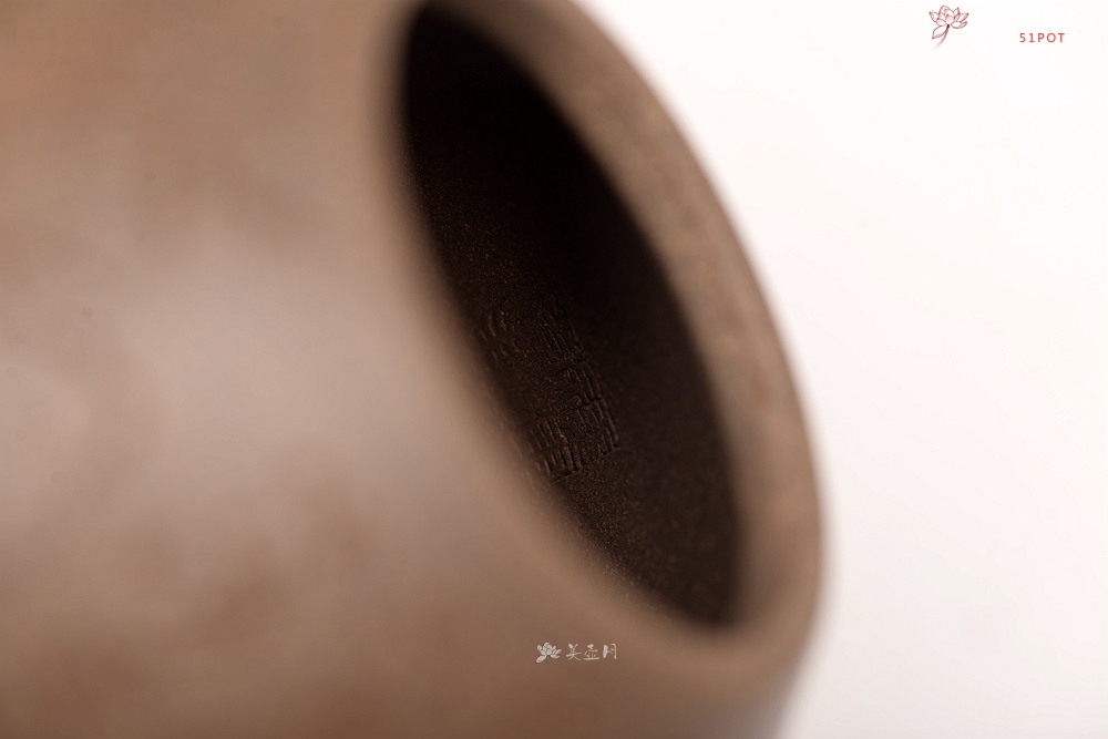 紫砂壶图片：钱建荷丙申全手摹古 张听刚装饰 子冶石瓢 自然舒美 不再接受定做 - 美壶网