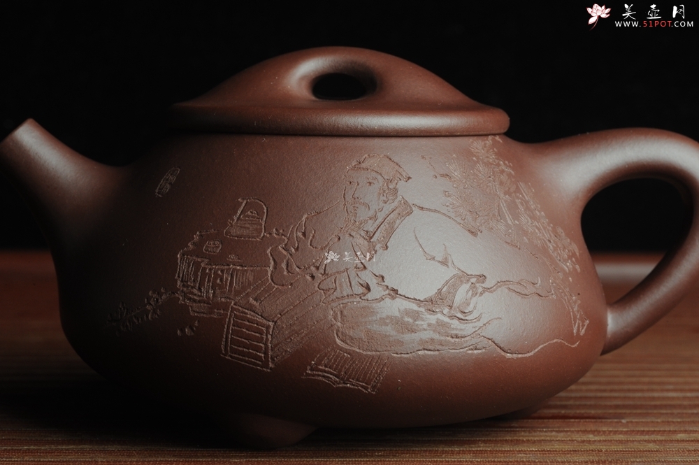紫砂壶图片：贺岁新品 紫茄泥全手工高士煮茶图 茶亦醉人 文气满瓢 - 美壶网