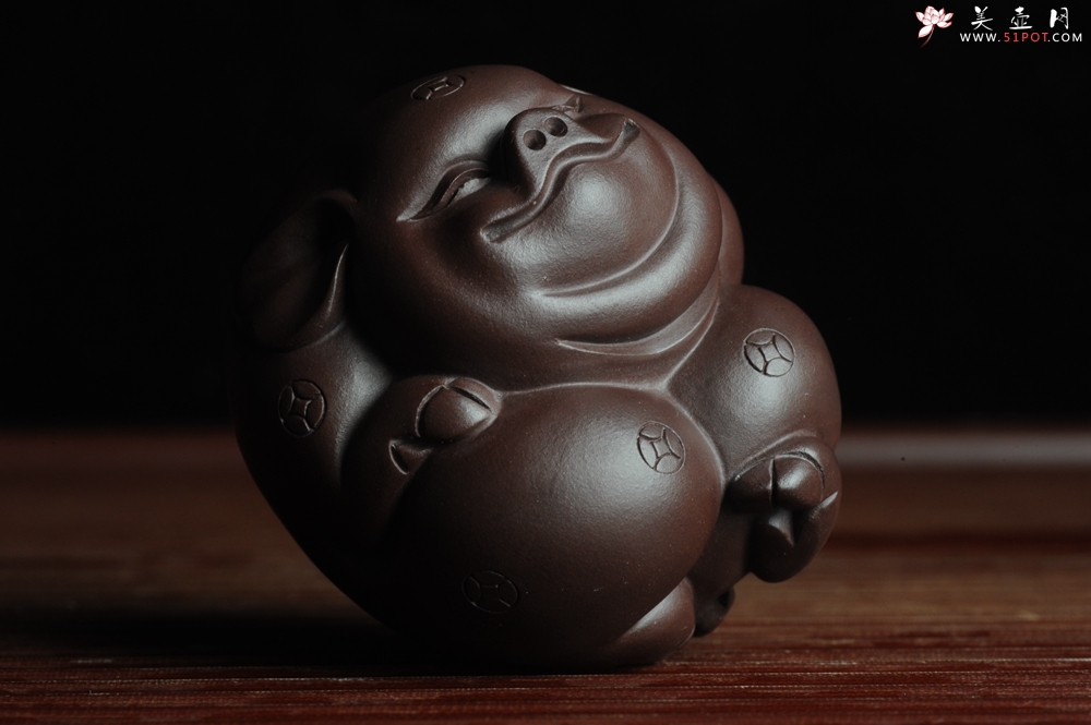 紫砂壶图片：美宠特惠 一团和气猪 神态细腻 做工灰常精致 手工茶宠 - 美壶网
