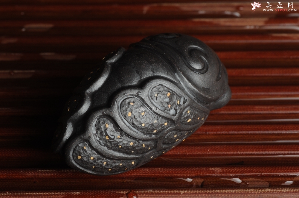 紫砂壶图片：美宠特惠 蝉 知了 手把件茶宠 油性十足 长7cm宽4cm高3cm - 美壶网