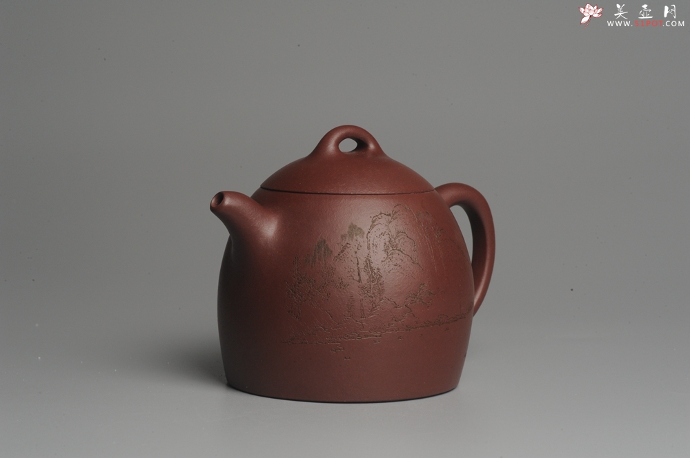 紫砂壶图片：油润紫泥 清茗堂助工文气装山水全手工秦权壶 - 美壶网