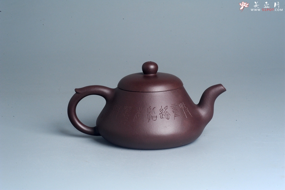 紫砂壶图片：潜力股周小培老师全手工底槽青缘德壶（借问酒家何处有）牧童遥指杏花村 期待与您结缘 - 美壶网
