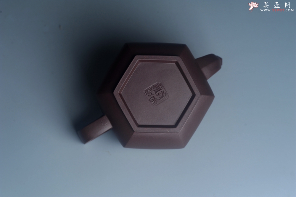 紫砂壶图片：美壶特惠 潜力股凌晨老师 精致紫泥全手工雪华壶 期待与您结缘 - 美壶网
