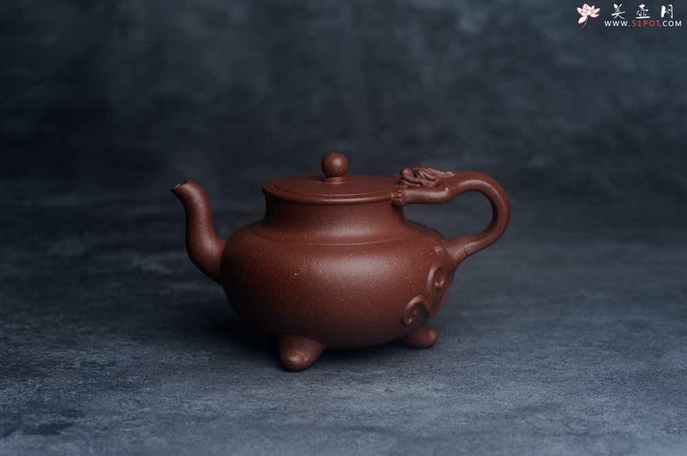 紫砂壶图片：美壶特惠 精致红降坡泥螭龙茶壶 - 美壶网