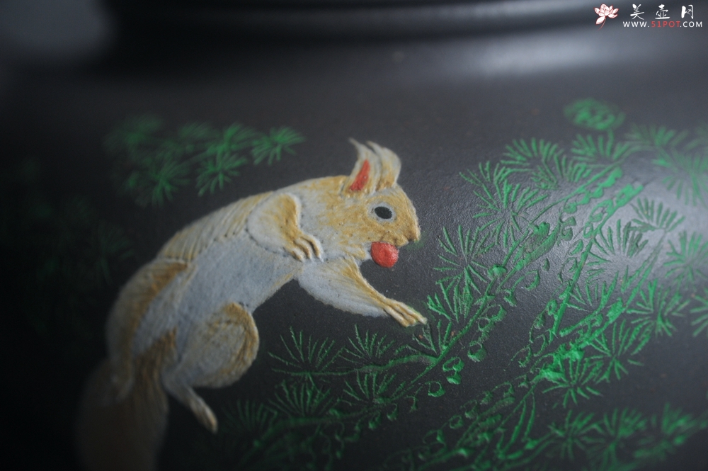紫砂壶图片：美壶特惠 手工手制紫砂壶特好青灰泥松鼠壶 茶壶 茶具 单壶 - 美壶网