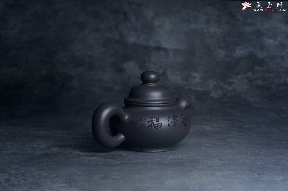 紫砂壶图片：美壶特惠 手工手制紫砂壶特好青灰泥松鼠壶 茶壶 茶具 单壶 - 美壶网