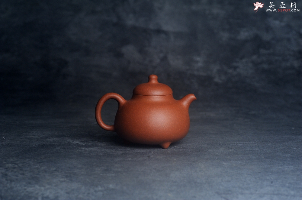 紫砂壶图片：美壶特惠 红降坡泥乳鼎壶 茶人醉爱 - 美壶网