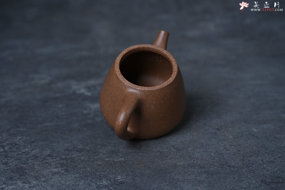 紫砂壶图片：美壶特惠 油润老段泥精致高石瓢紫砂茶壶 茶人醉爱 - 美壶网