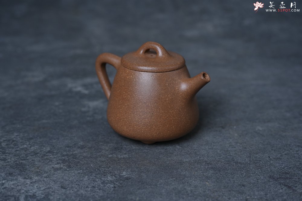 紫砂壶图片：美壶特惠 油润老段泥精致高石瓢紫砂茶壶 茶人醉爱 - 美壶网