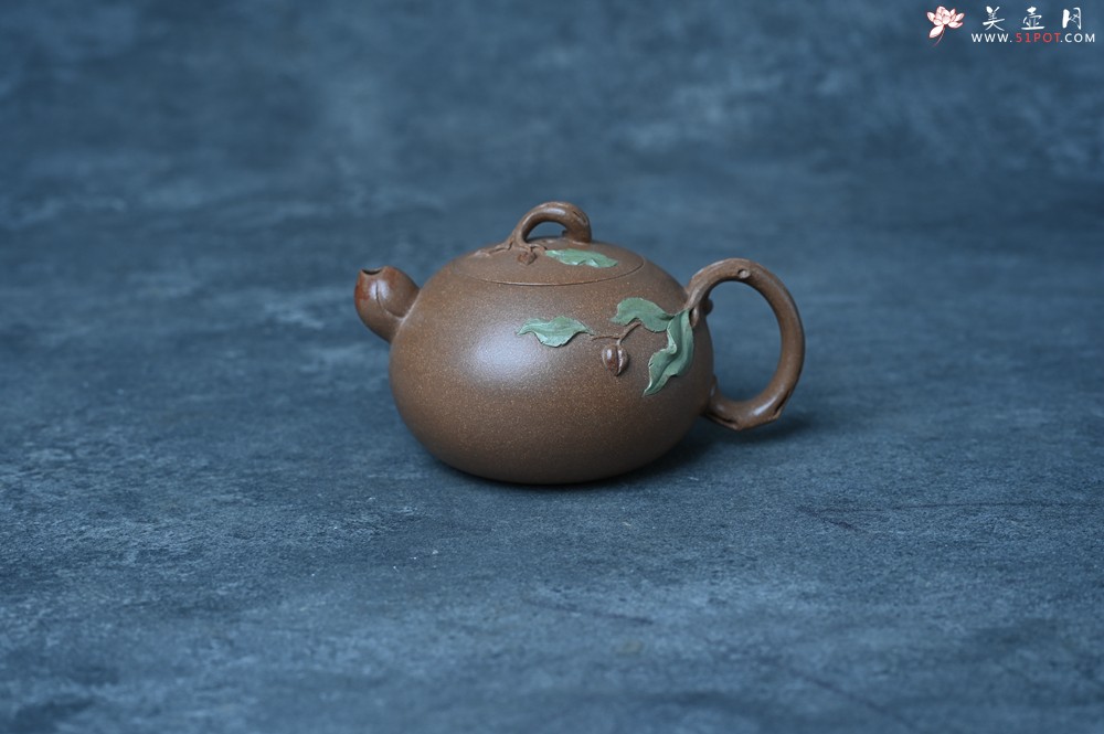 紫砂壶图片：美壶特惠 潜力股董静老师老段泥双色寿桃壶 茶人醉爱 - 美壶网