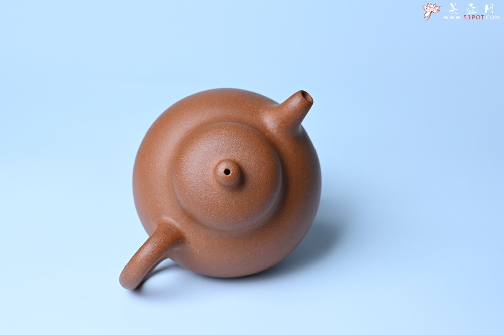 紫砂壶图片：美壶特惠 红降坡泥乳鼎壶 茶人醉爱 - 美壶网