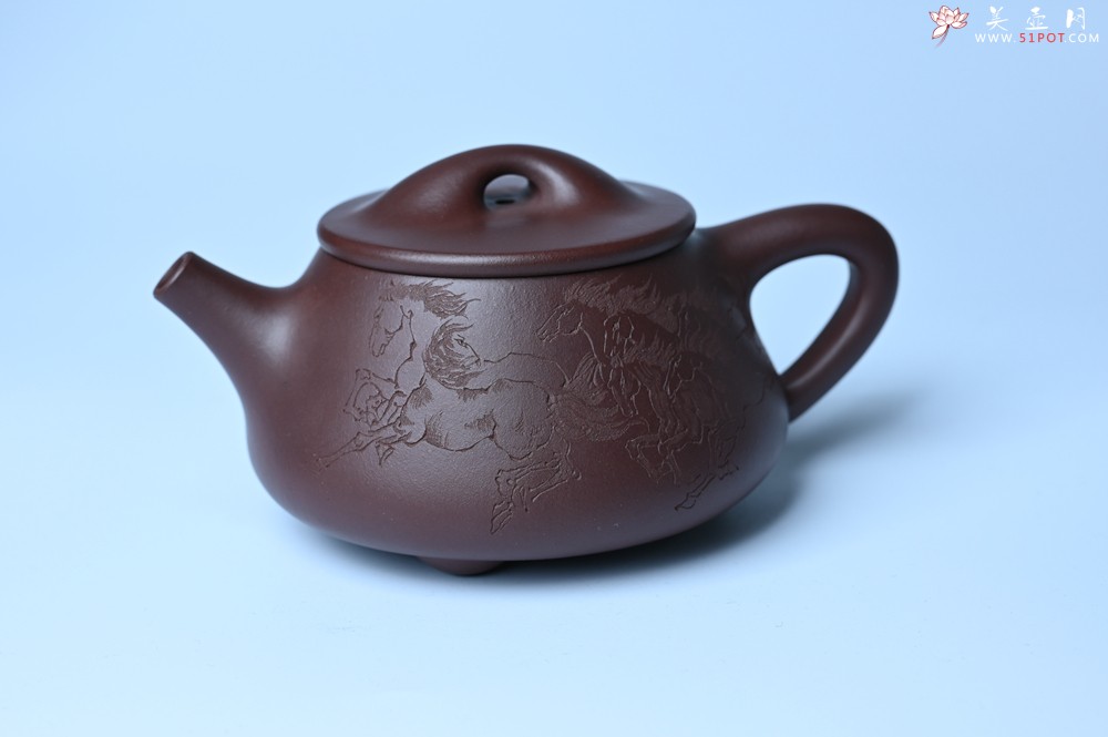 紫砂壶图片：实力派周斌 底槽青全手工精工满瓢壶  范小君徒杨志装饰七骏图 - 美壶网