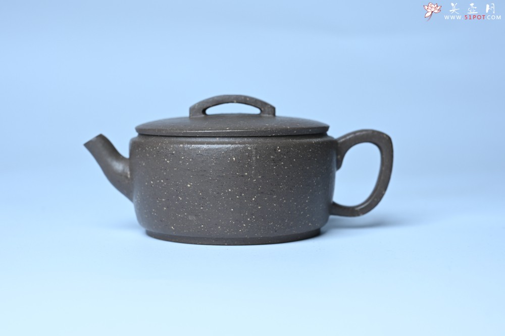 紫砂壶图片：美壶特惠 青灰段泥汉瓦壶 茶人醉爱 - 美壶网