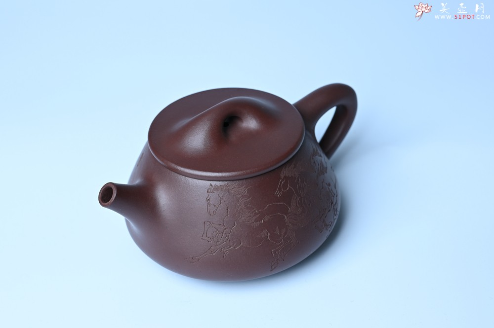 紫砂壶图片：实力派周斌 底槽青全手工精工满瓢壶  范小君徒杨志装饰七骏图 - 美壶网