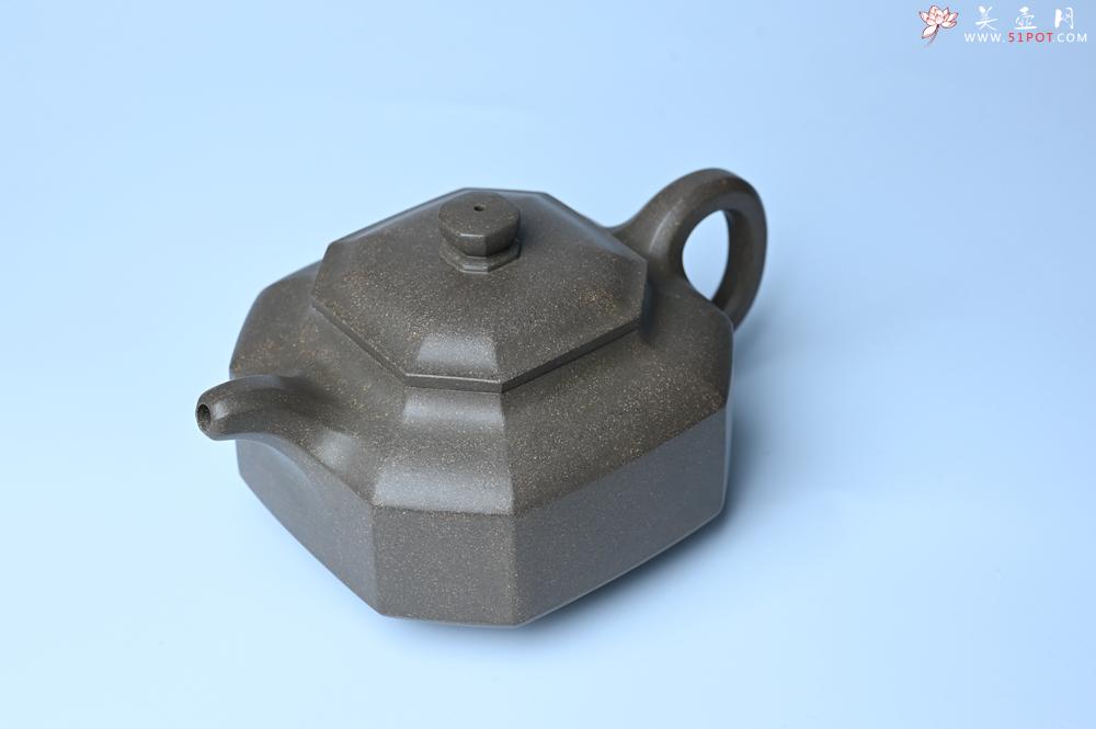 紫砂壶图片：实力派张海艳全手工蟹壳老青段泥精工八方侧角壶 气势磅礴 - 美壶网