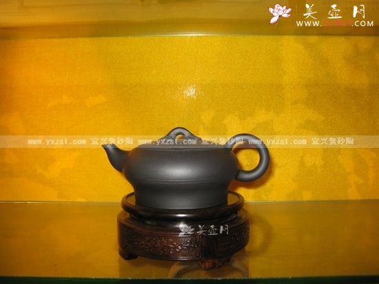 紫砂壶图片：情有独钟 - 美壶网