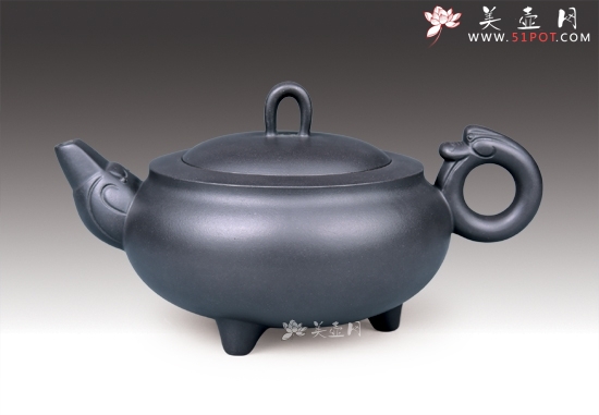 紫砂壶名家作品欣赏_三足乳鼎壶- 陈壶
