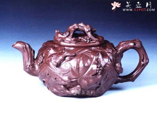 紫砂壶图片：松鼠葡萄球壶 - 美壶网