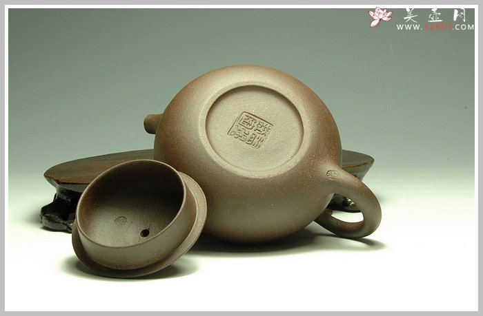 紫砂壶图片：黑星砂西施 - 美壶网