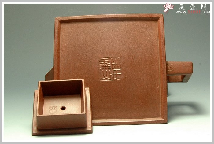 紫砂壶图片：全手升方 - 美壶网