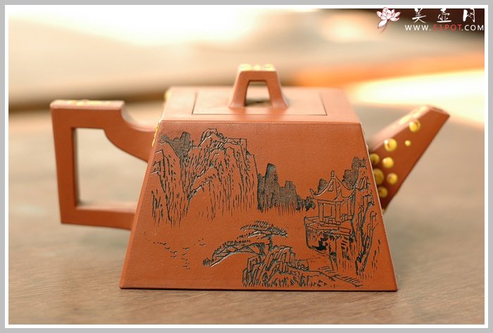 紫砂壶图片：精品点彩升方 谭泉海刻绘 - 美壶网