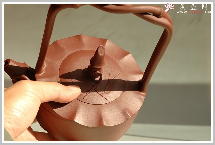 紫砂壶图片：六方竹提梁 - 美壶网