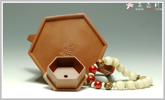 紫砂壶图片：全手高六方 - 美壶网