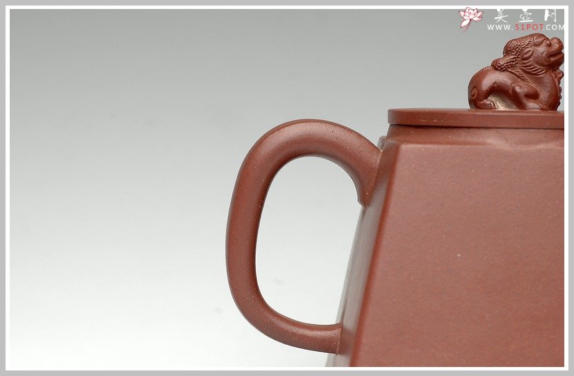 紫砂壶图片：全手之四方龙狮 - 美壶网